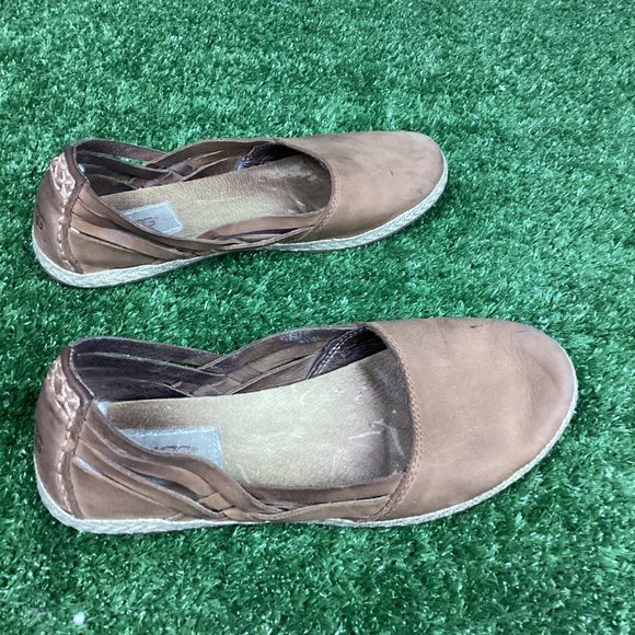 UGG Tippie Tan Nubuck Leather Slip on Ballet Flats 6.5 - Picture 7 of 10